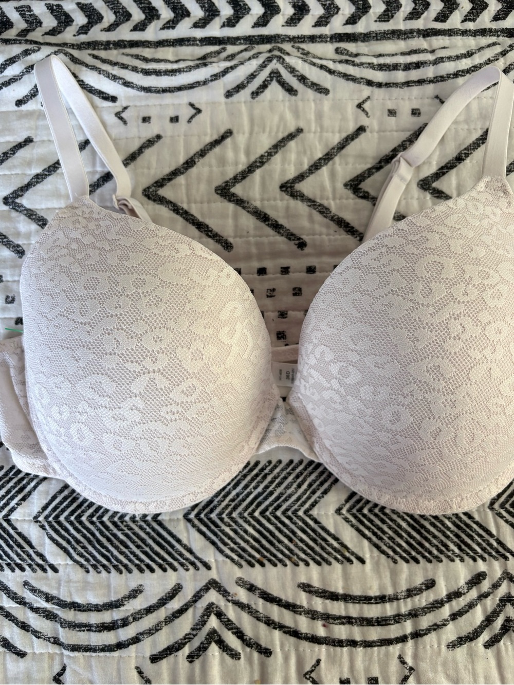 Victoria Secrets wear everywhere push-up bra with off-white cheetah pattern